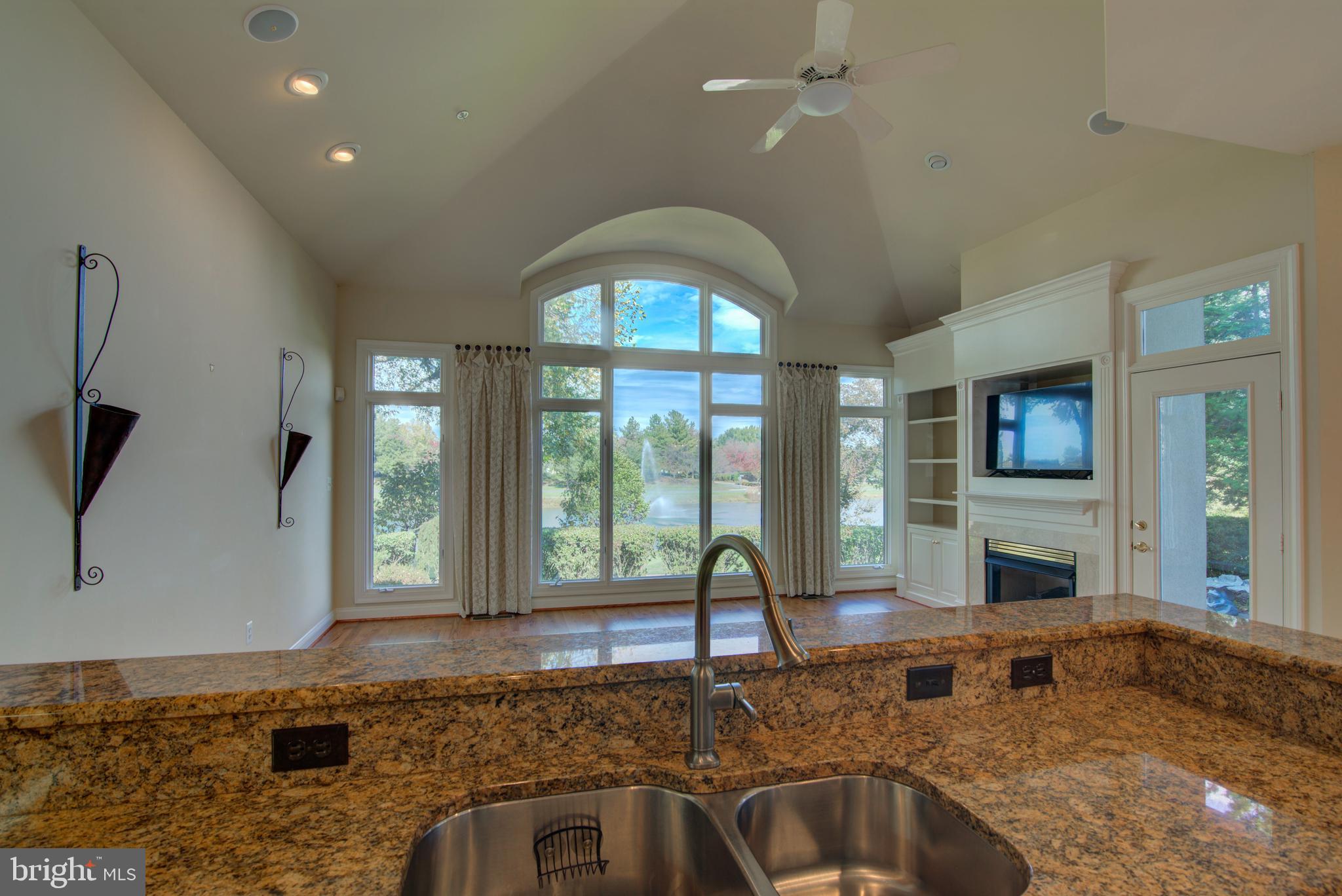 RIVER CREEK - Residential