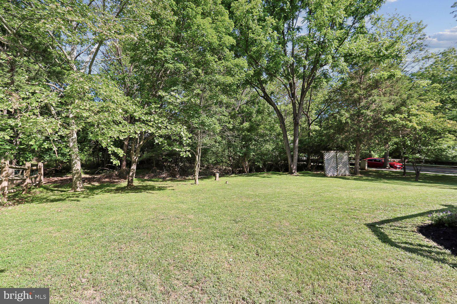 ROSE HILL FALLS - Residential