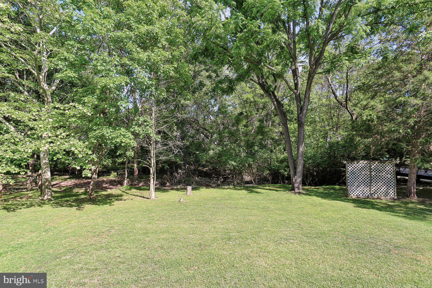 ROSE HILL FALLS - Residential