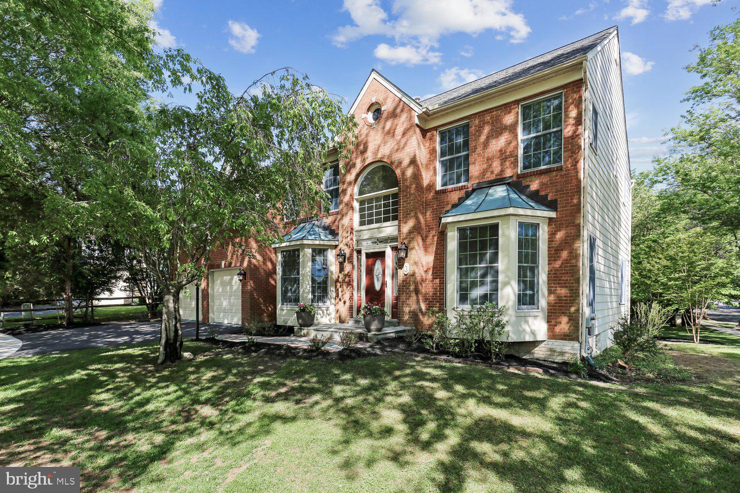ROSE HILL FALLS - Residential