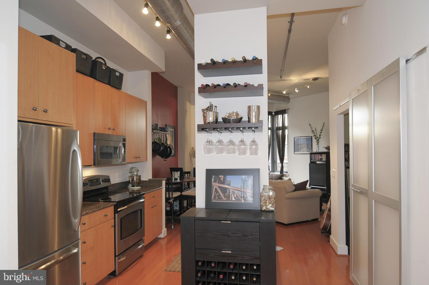 CONDOS AT CARLYLE SQUARE - Residential