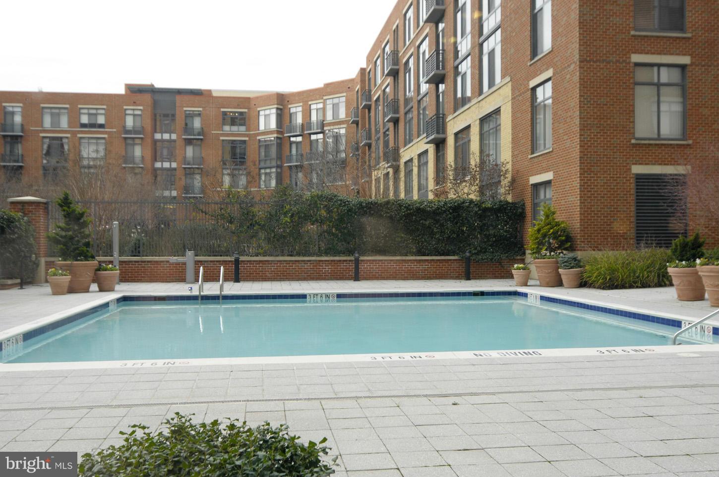 CONDOS AT CARLYLE SQUARE - Residential