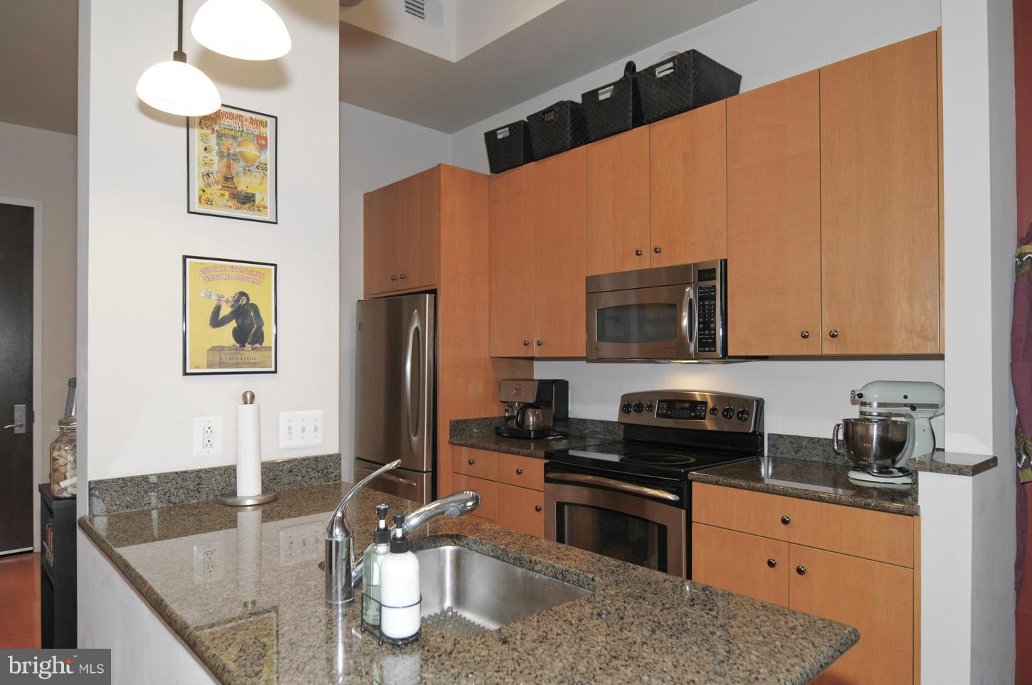 CONDOS AT CARLYLE SQUARE - Residential