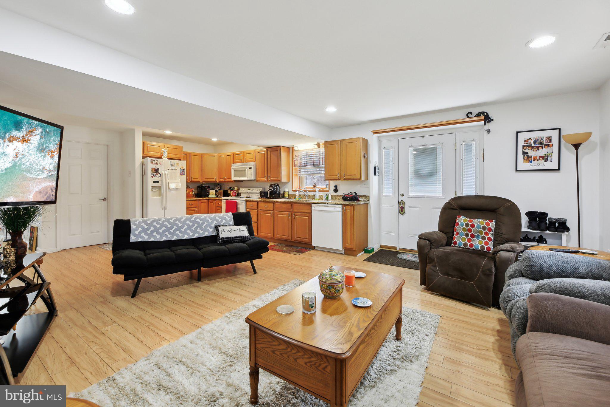 PARADISE BEACH - Residential