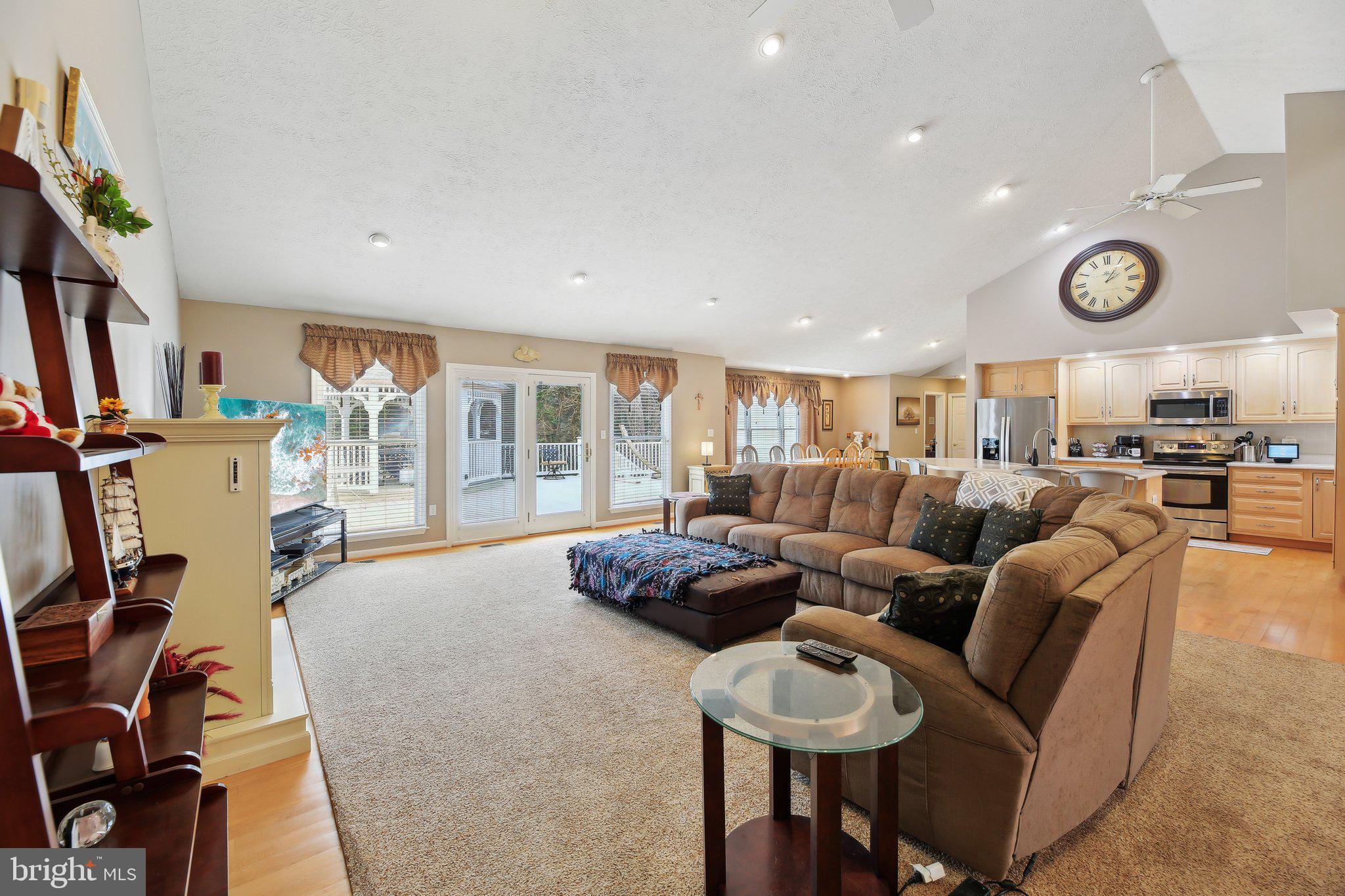 PARADISE BEACH - Residential