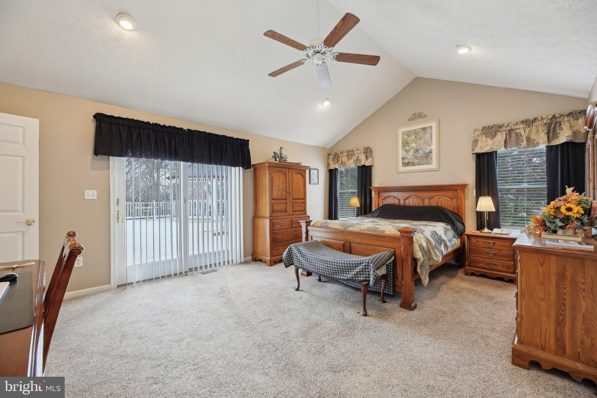 PARADISE BEACH - Residential