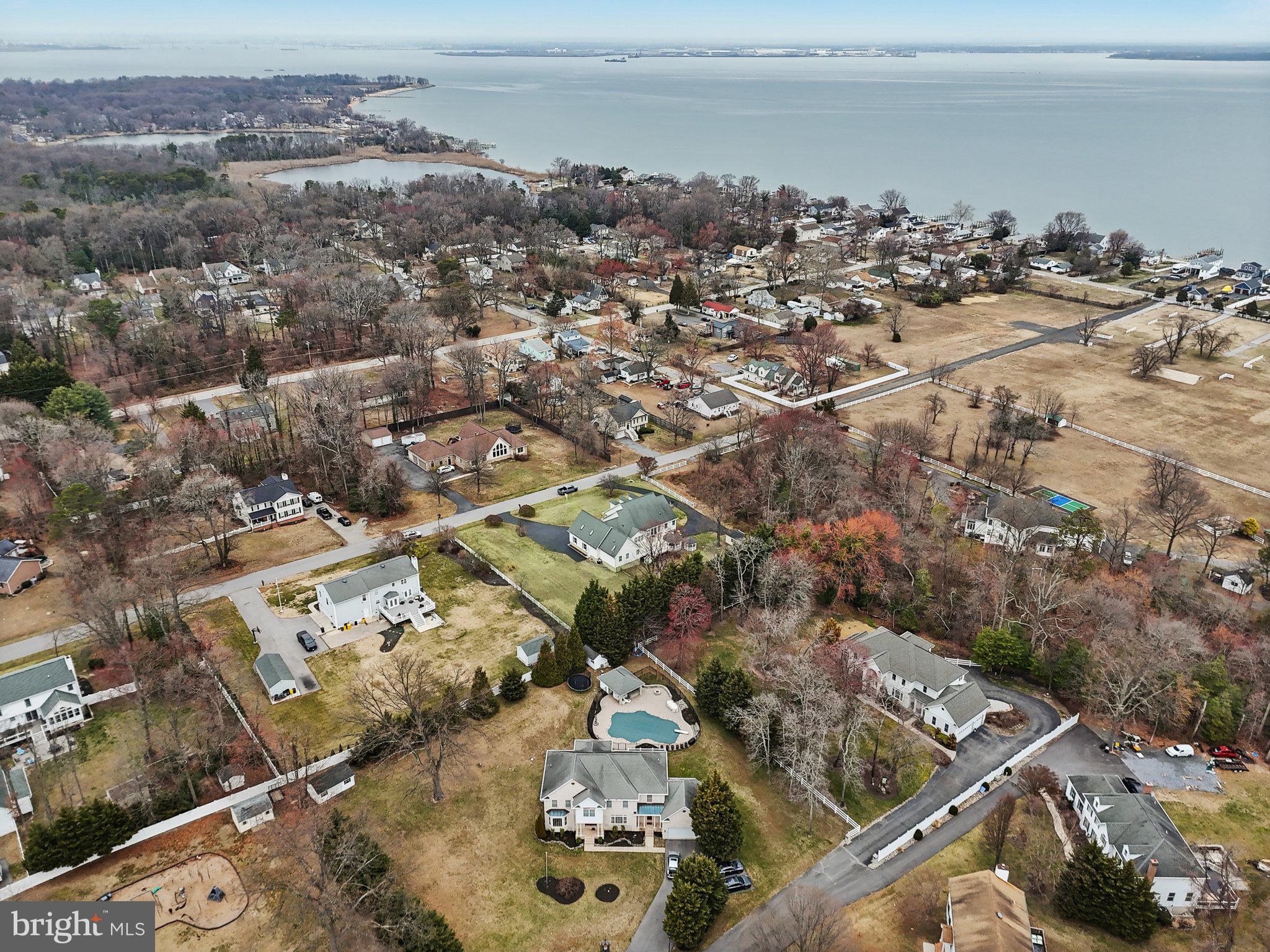 PARADISE BEACH - Residential