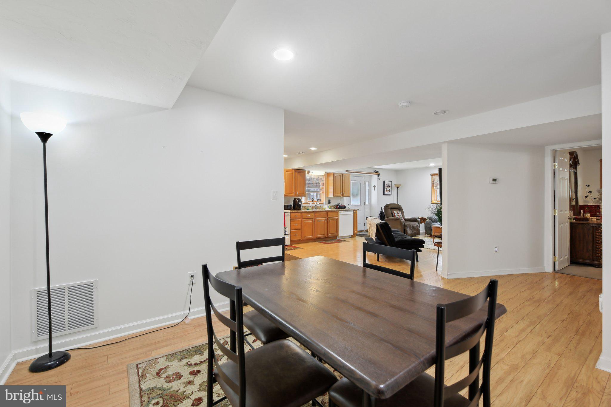 PARADISE BEACH - Residential