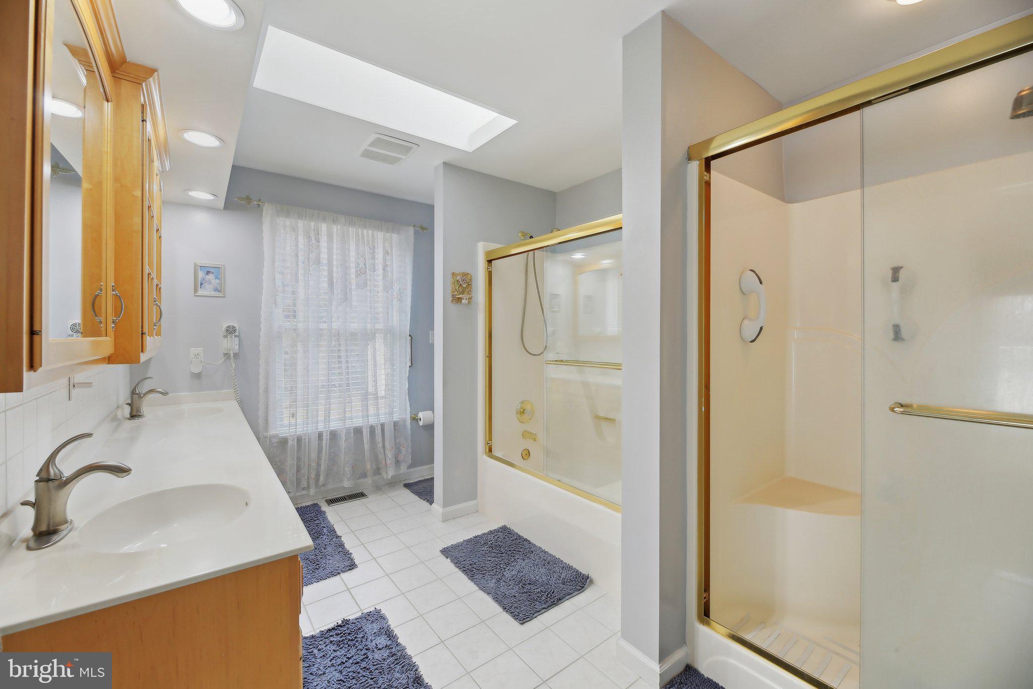 PARADISE BEACH - Residential