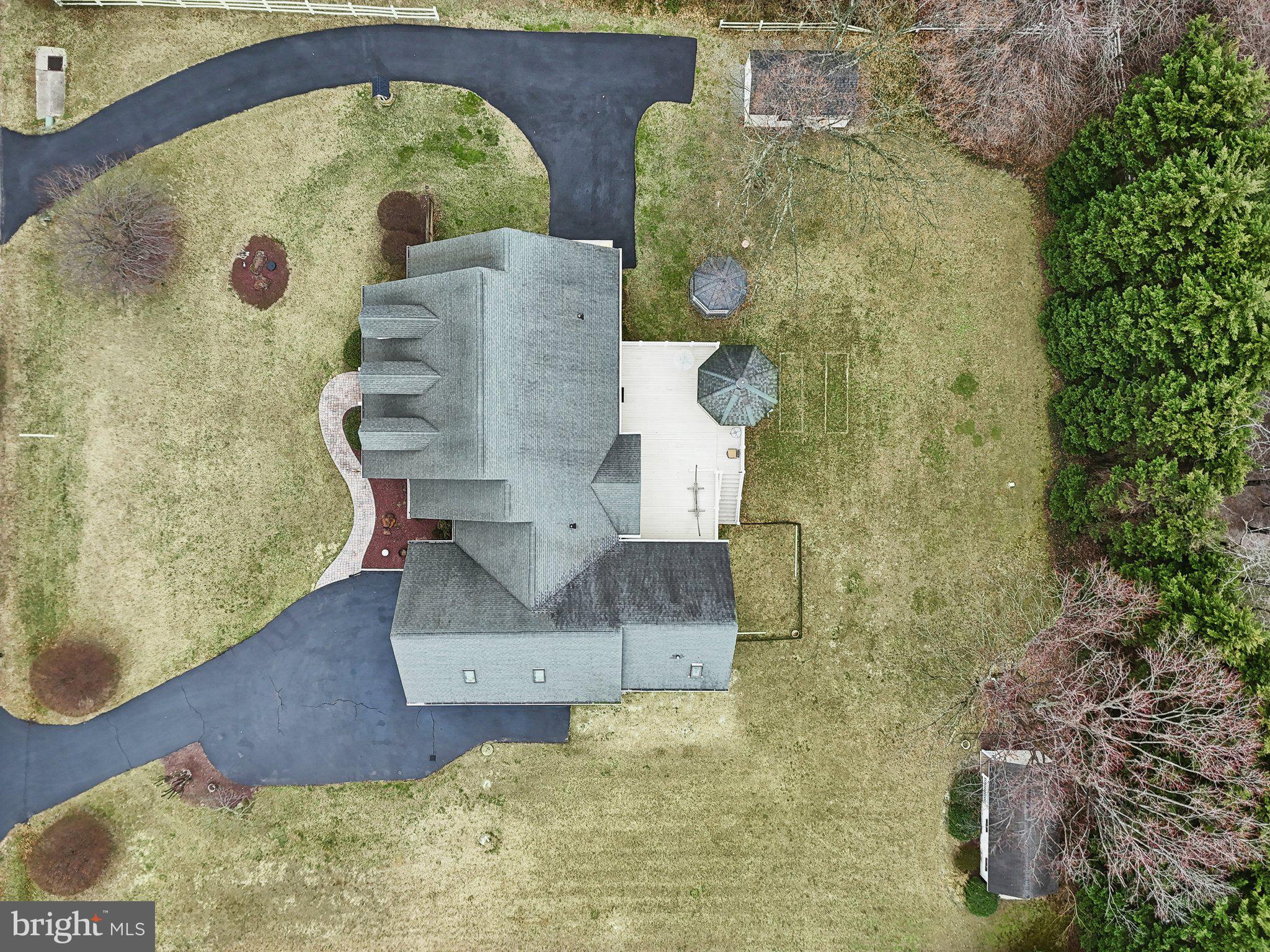 PARADISE BEACH - Residential