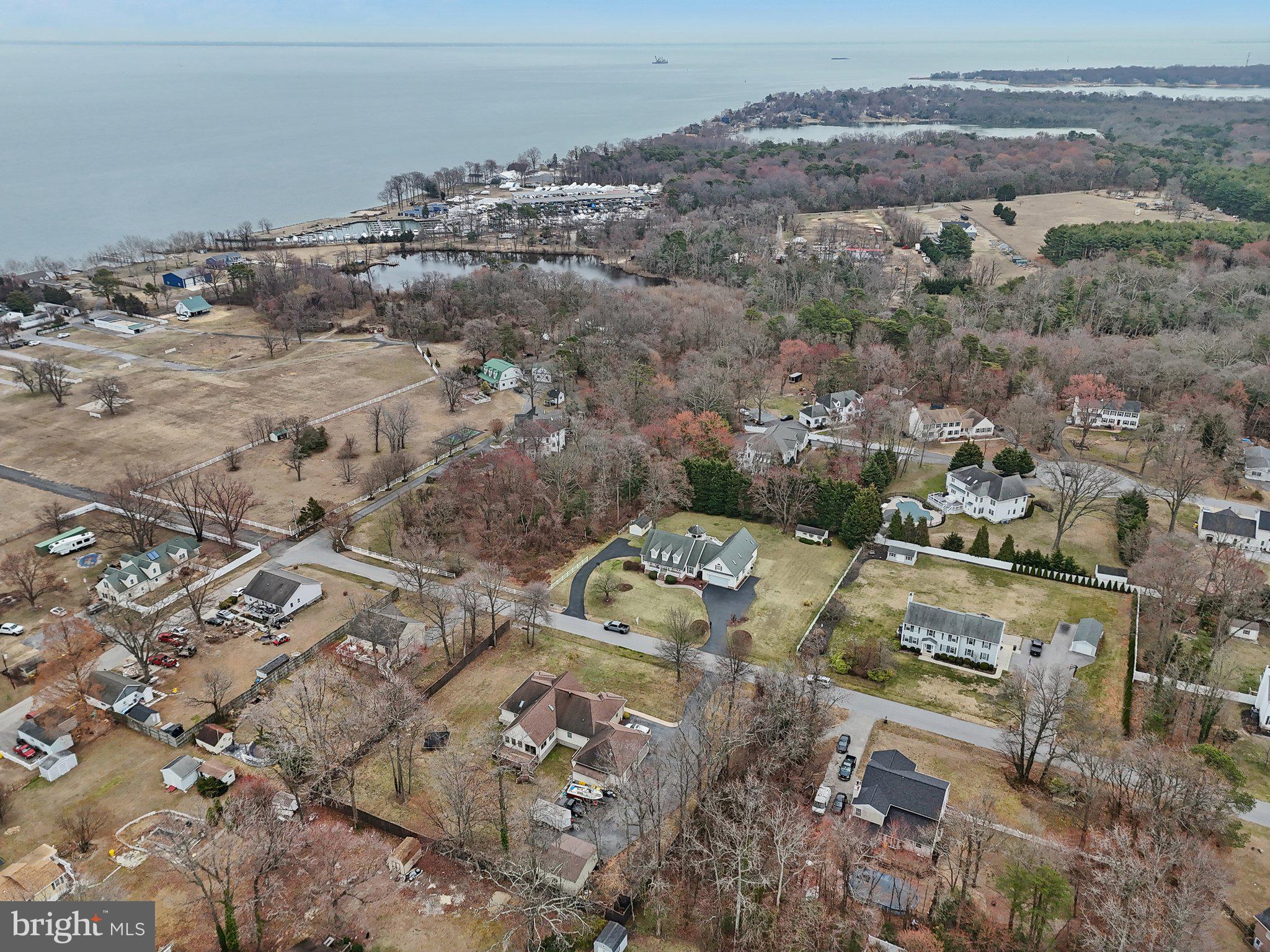 PARADISE BEACH - Residential