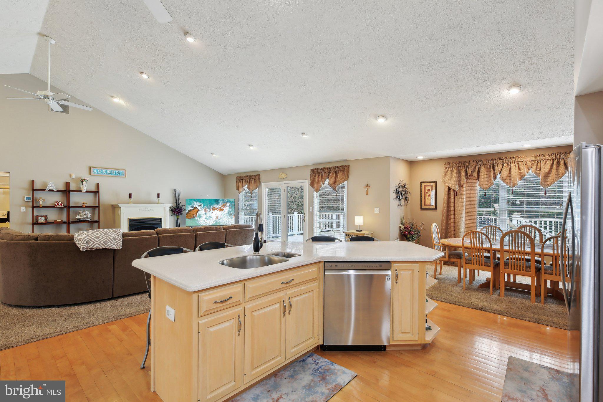 PARADISE BEACH - Residential