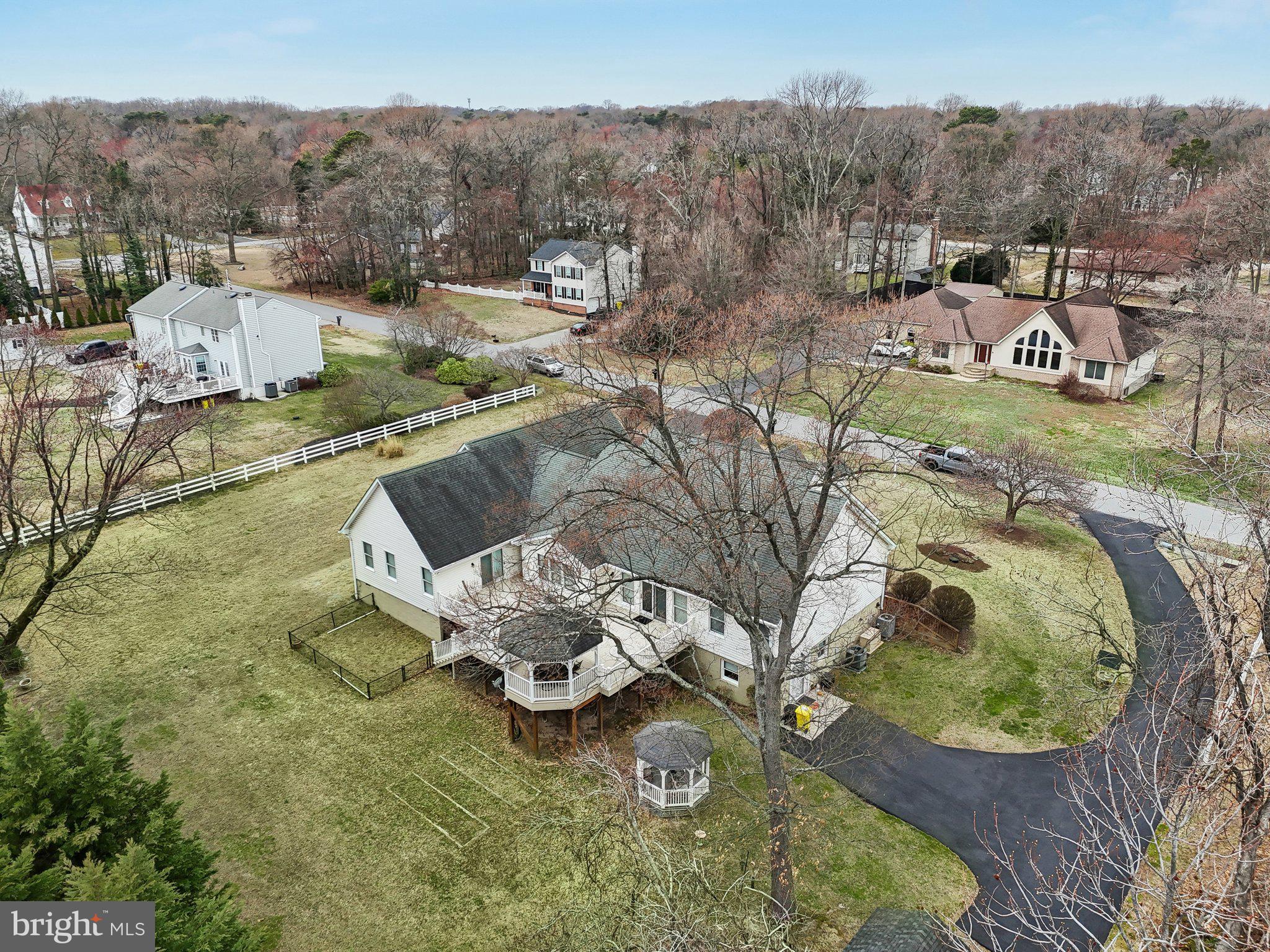 PARADISE BEACH - Residential