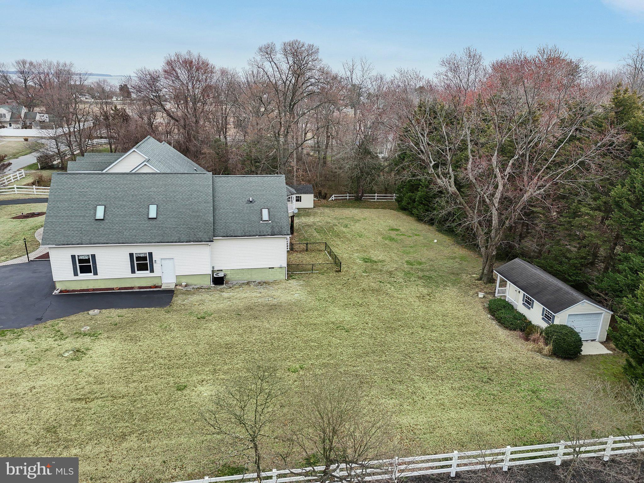PARADISE BEACH - Residential
