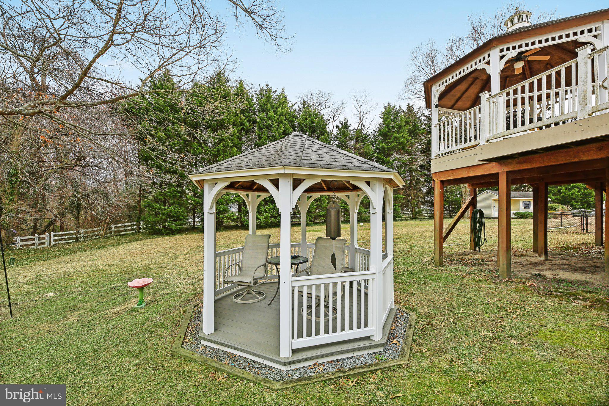 PARADISE BEACH - Residential