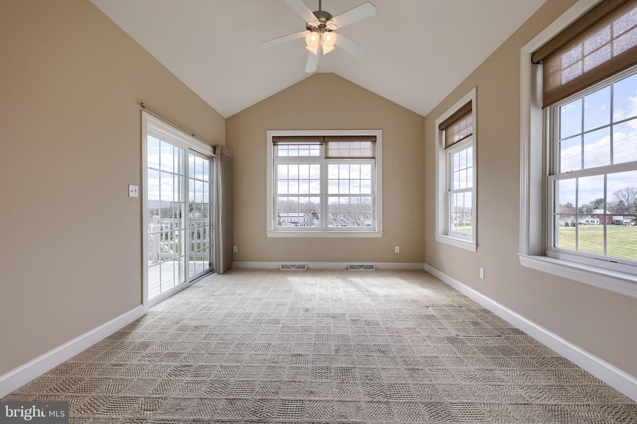 PARK RIDGE CROSSING - Residential