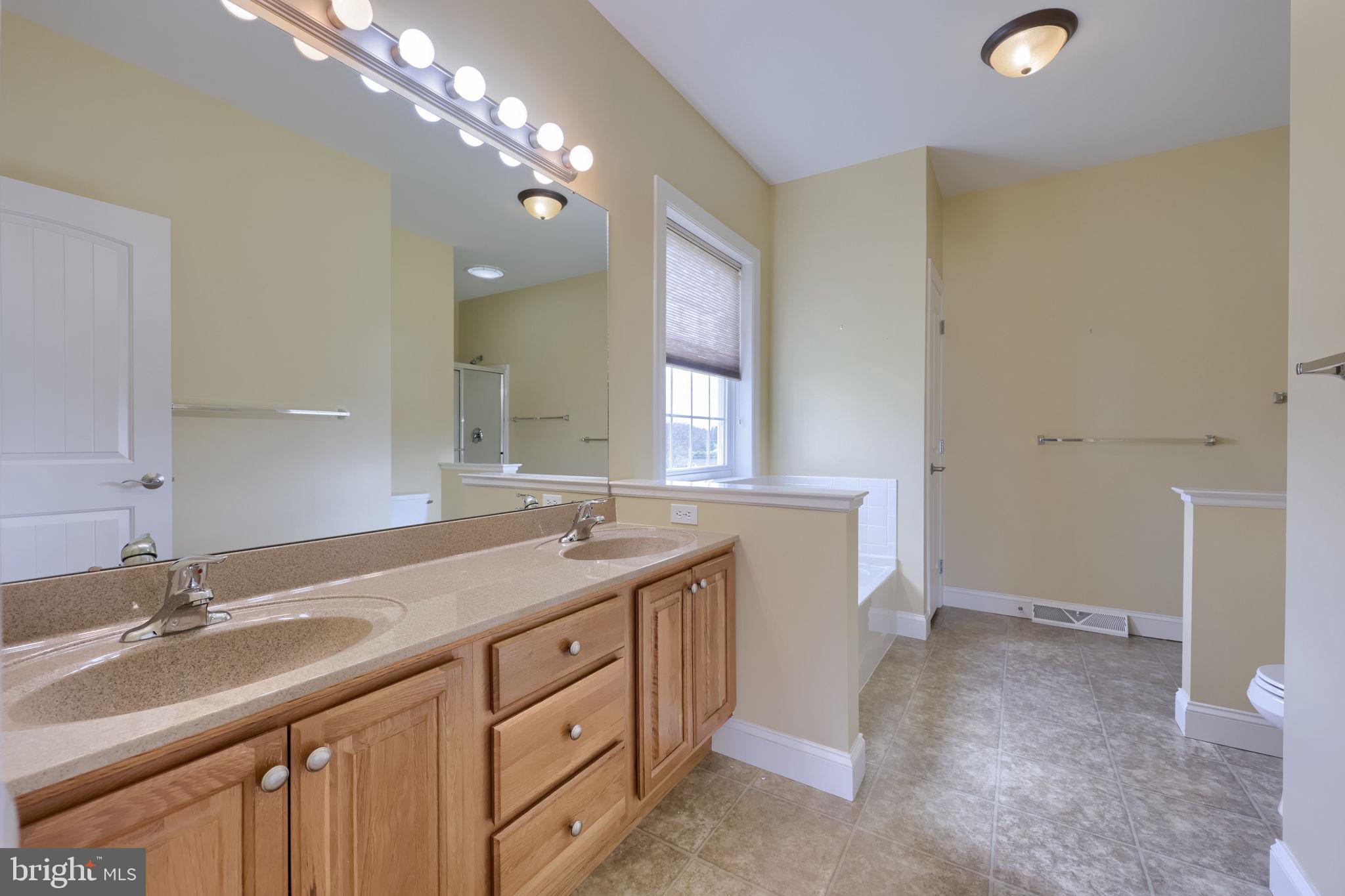 PARK RIDGE CROSSING - Residential