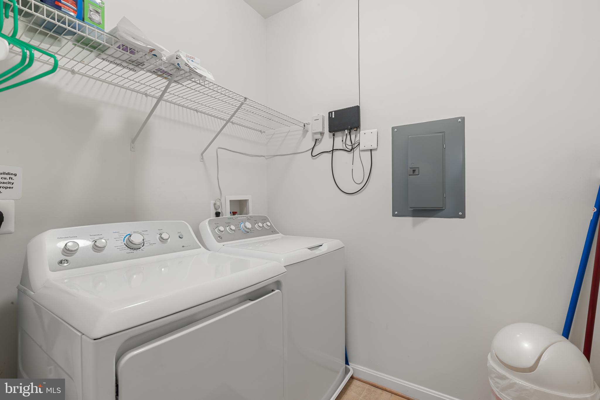 GATHERINGS AT LYNDWOOD - Residential