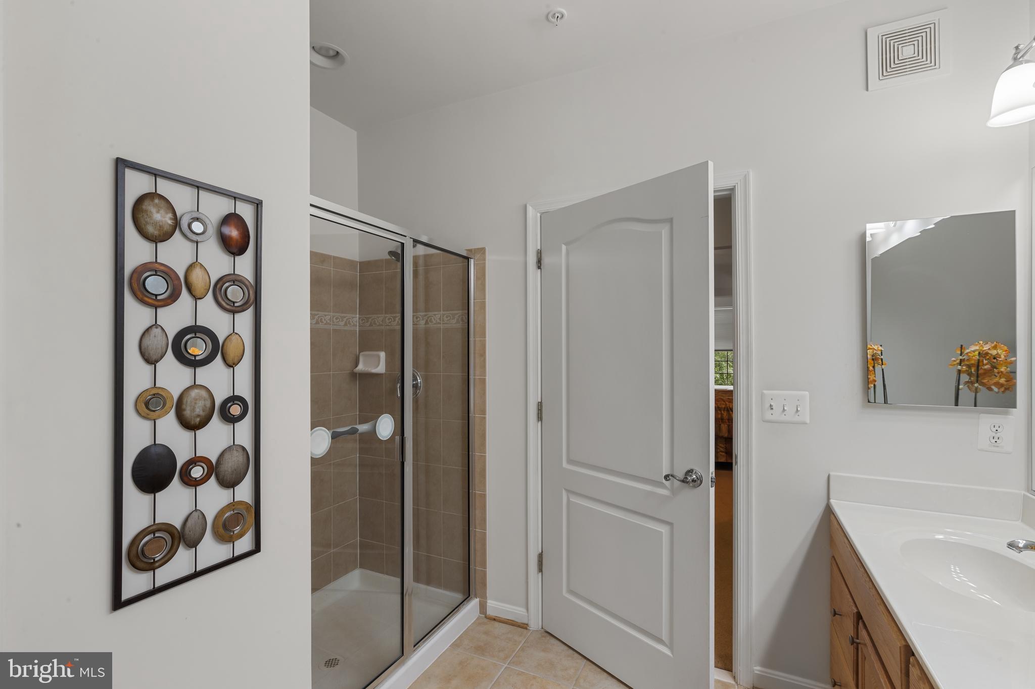 GATHERINGS AT LYNDWOOD - Residential