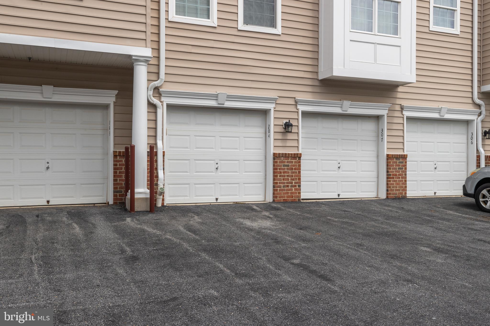 GATHERINGS AT LYNDWOOD - Residential