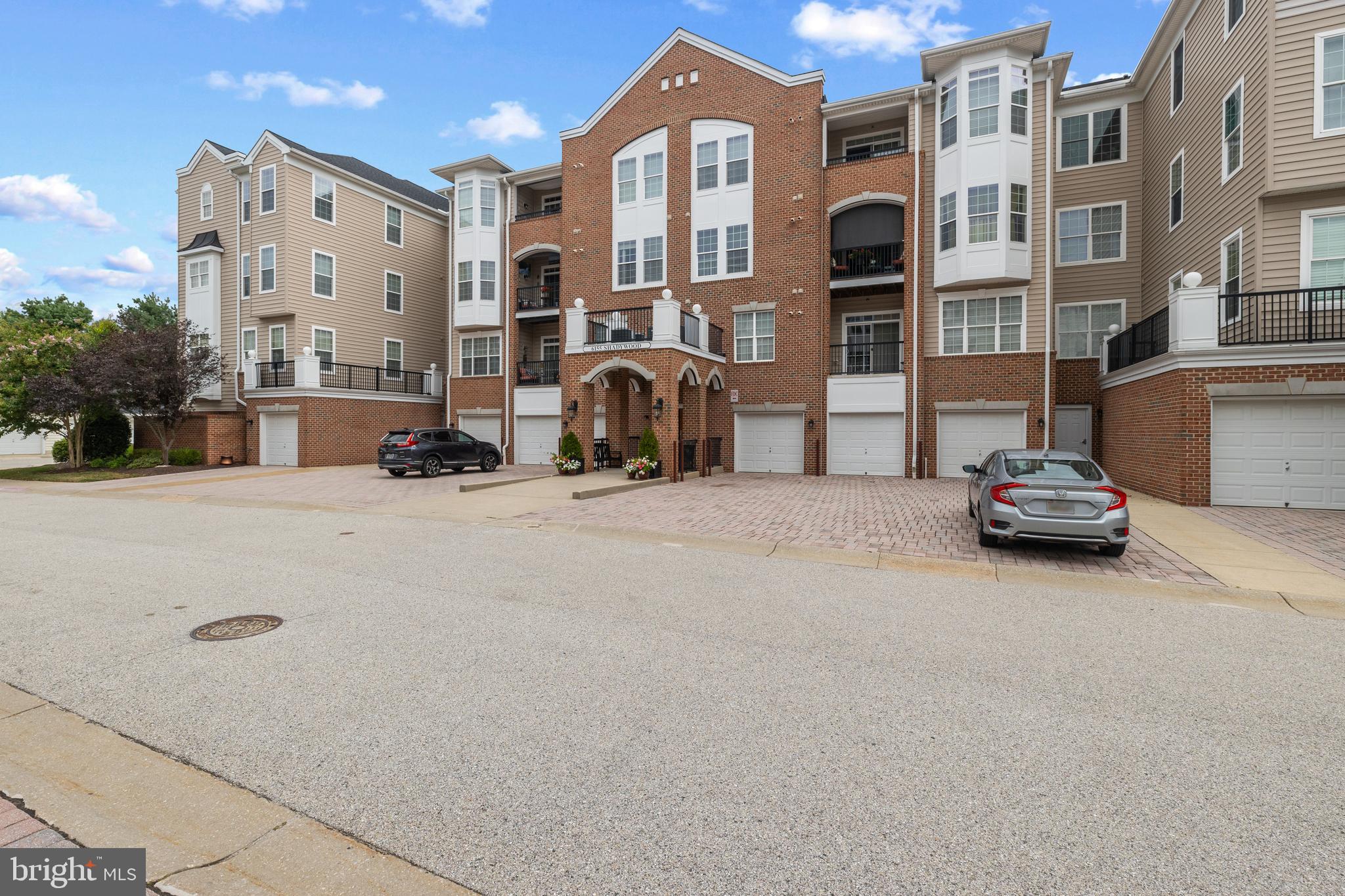 GATHERINGS AT LYNDWOOD - Residential