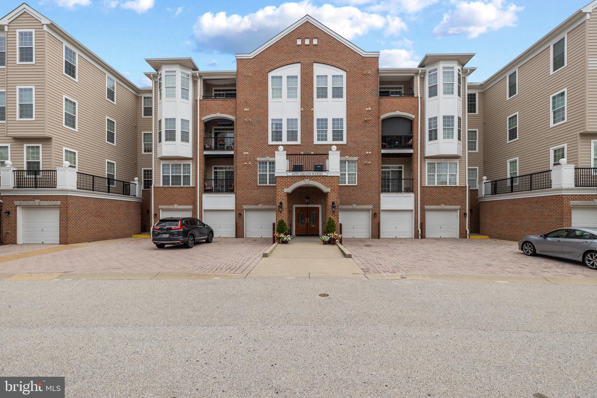 GATHERINGS AT LYNDWOOD - Residential