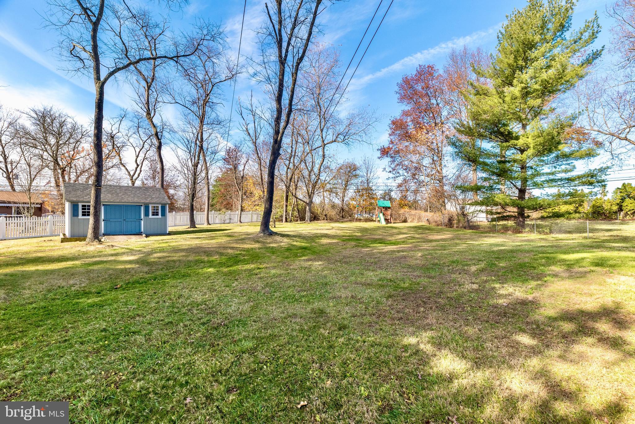 INGLEWOOD GDNS - Residential