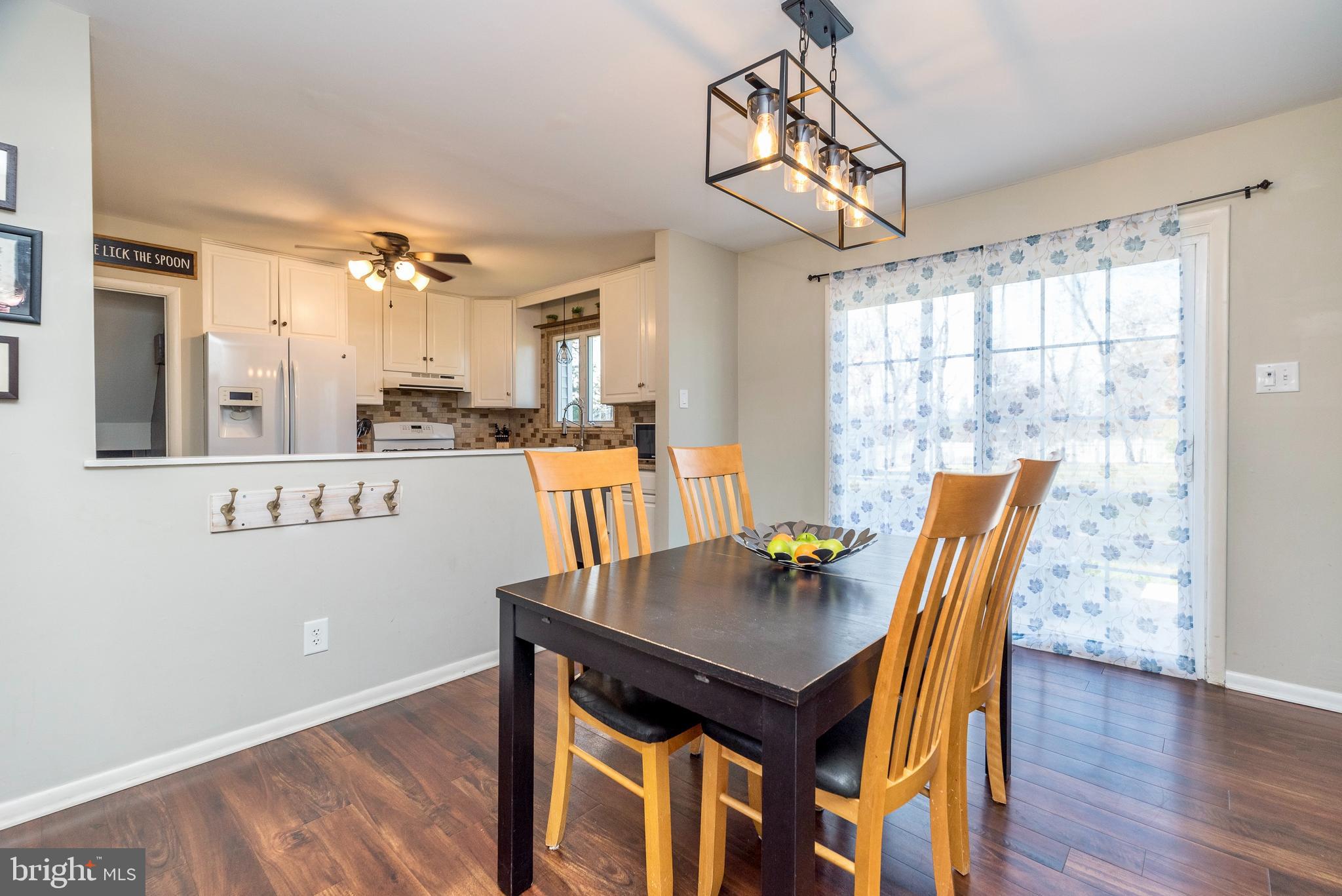 INGLEWOOD GDNS - Residential