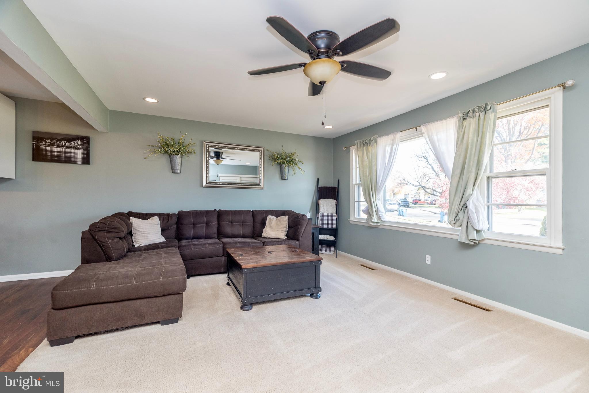 INGLEWOOD GDNS - Residential