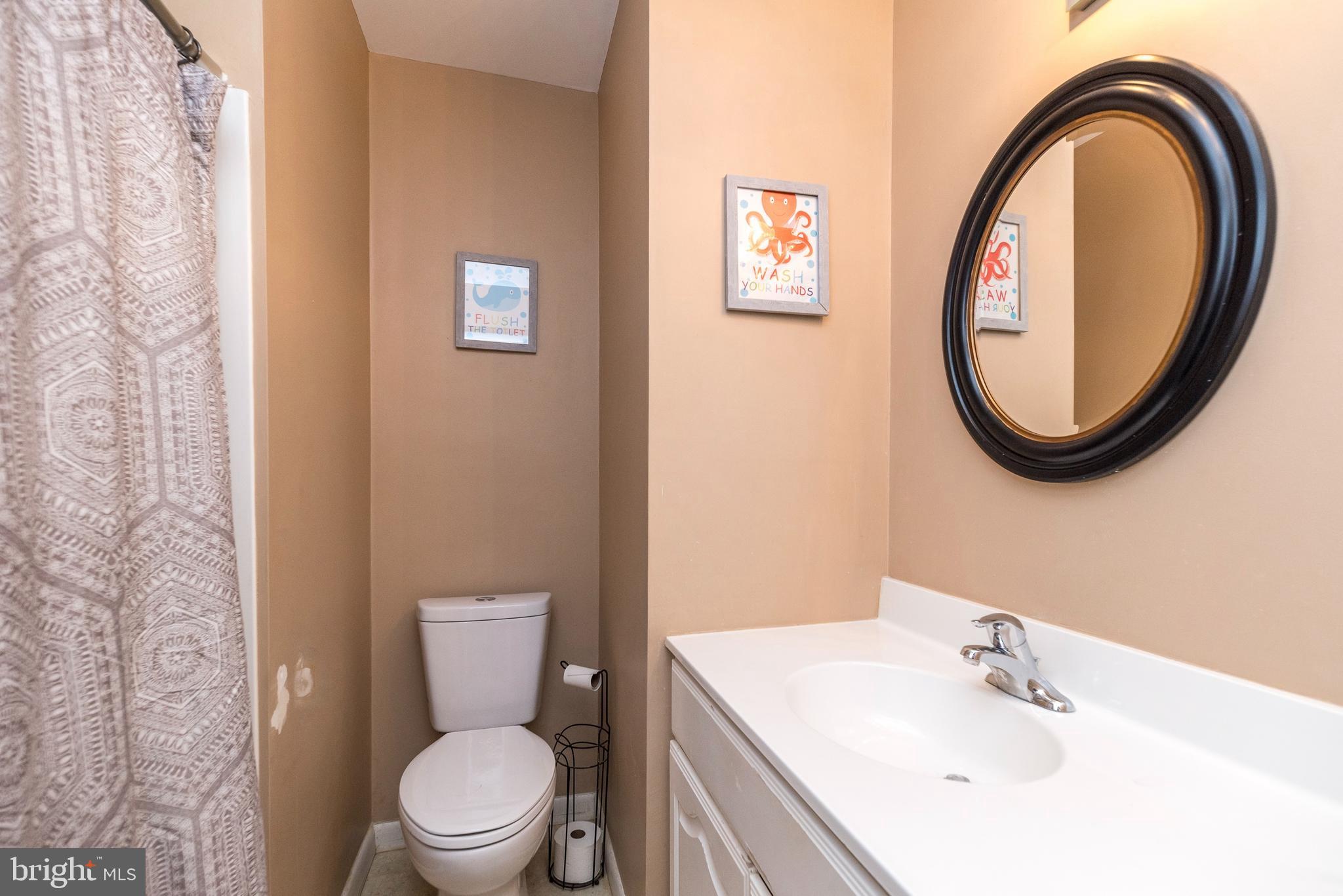 INGLEWOOD GDNS - Residential