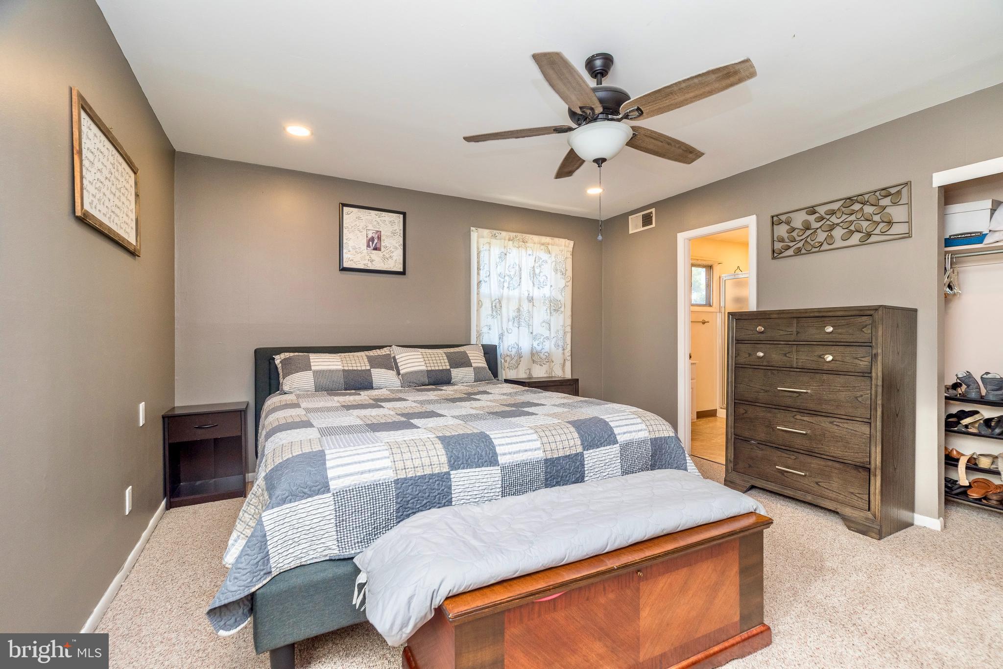 INGLEWOOD GDNS - Residential