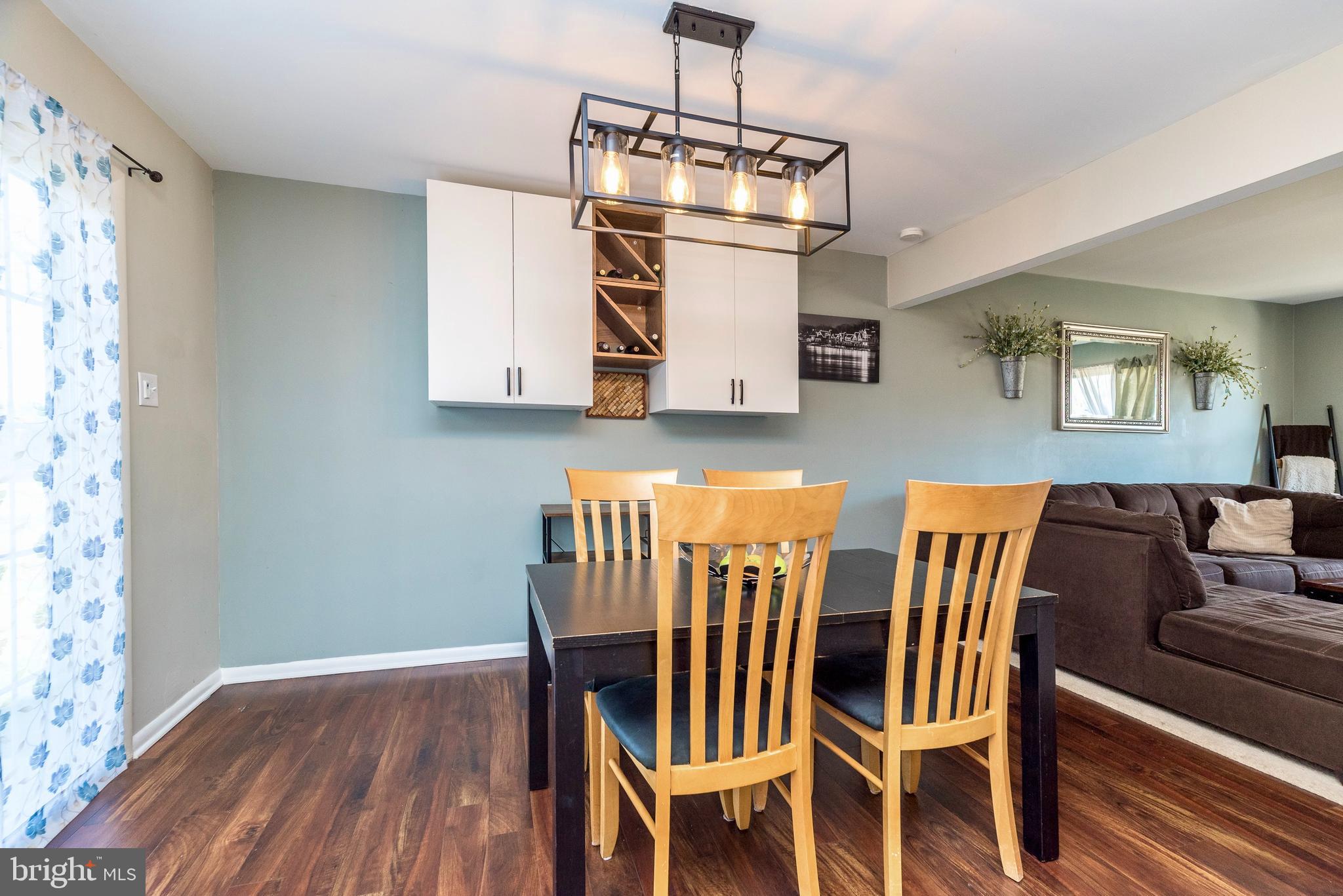 INGLEWOOD GDNS - Residential