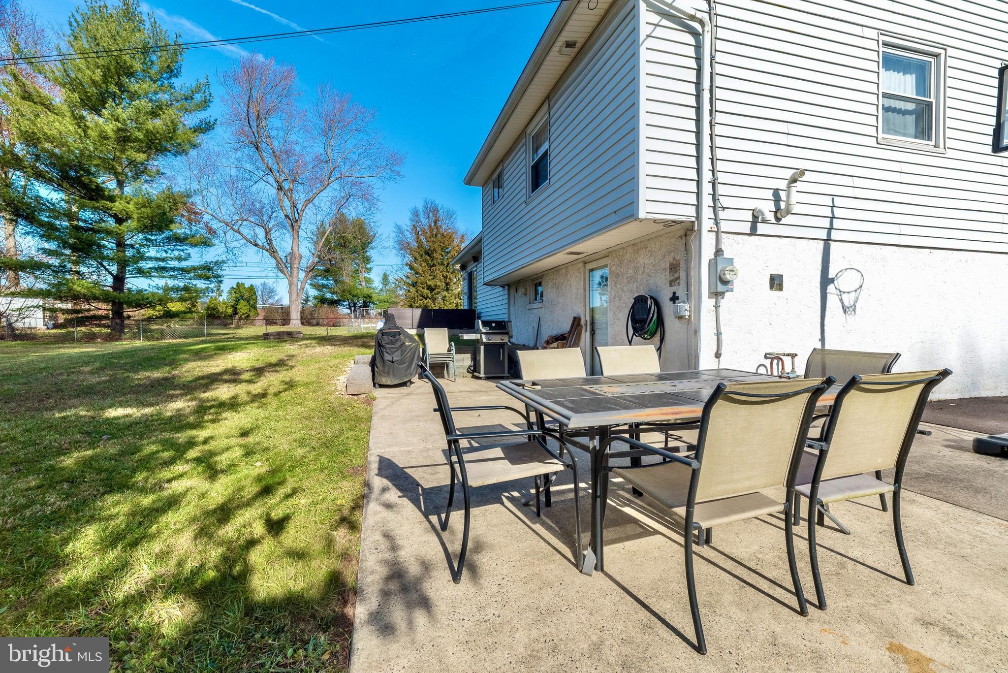 INGLEWOOD GDNS - Residential