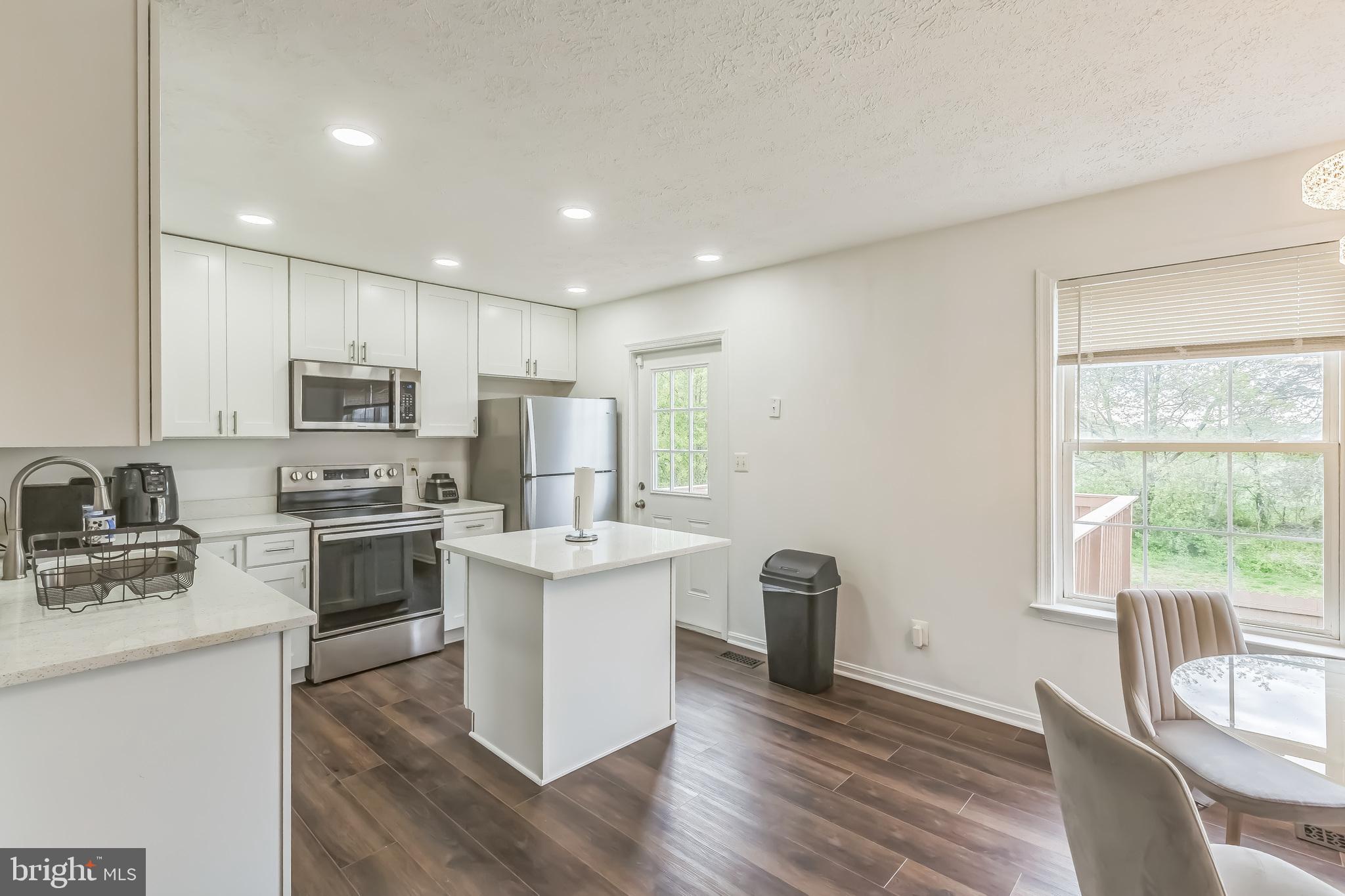 CHARLESTOWN COMMONS - Residential