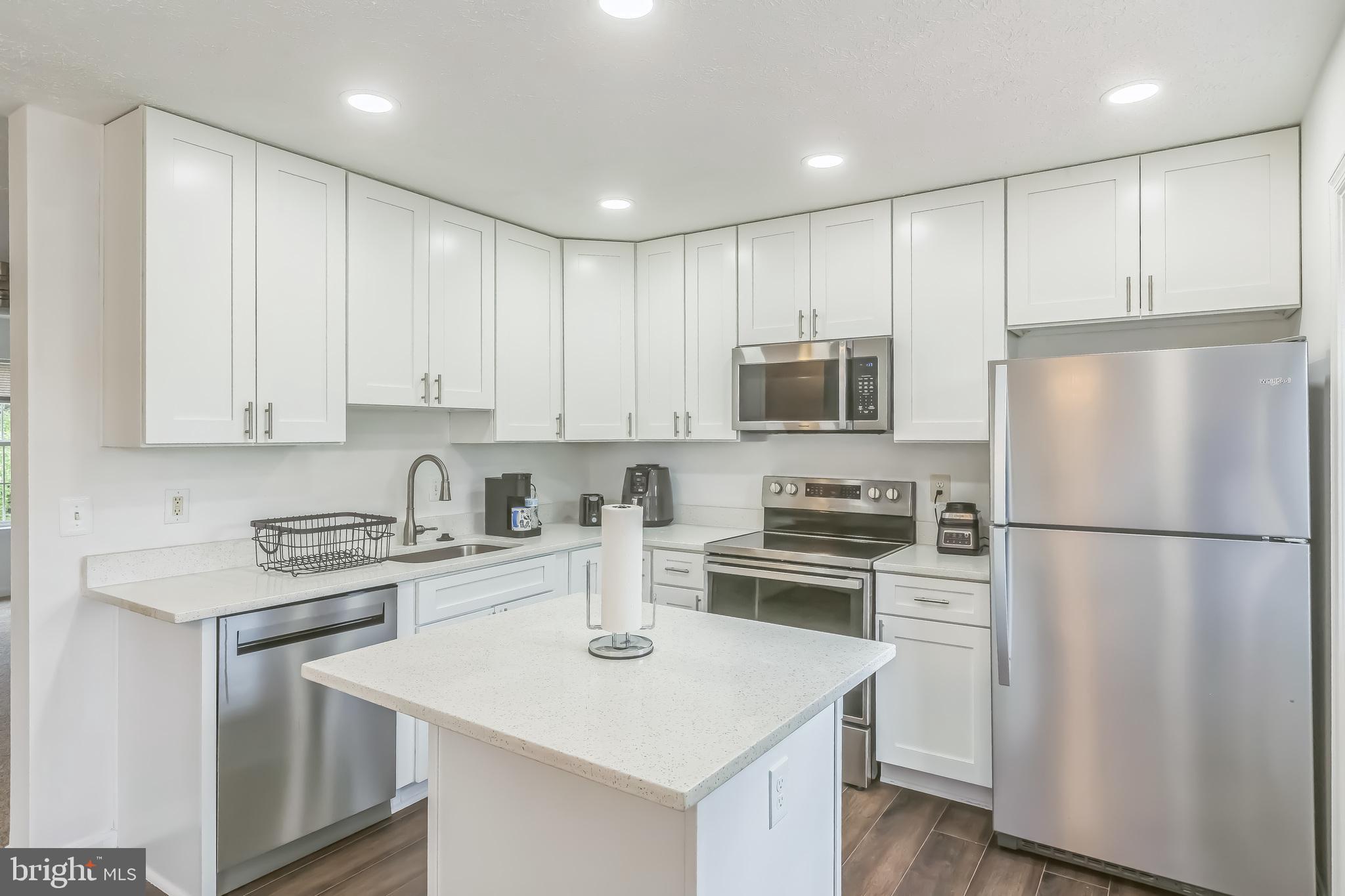 CHARLESTOWN COMMONS - Residential