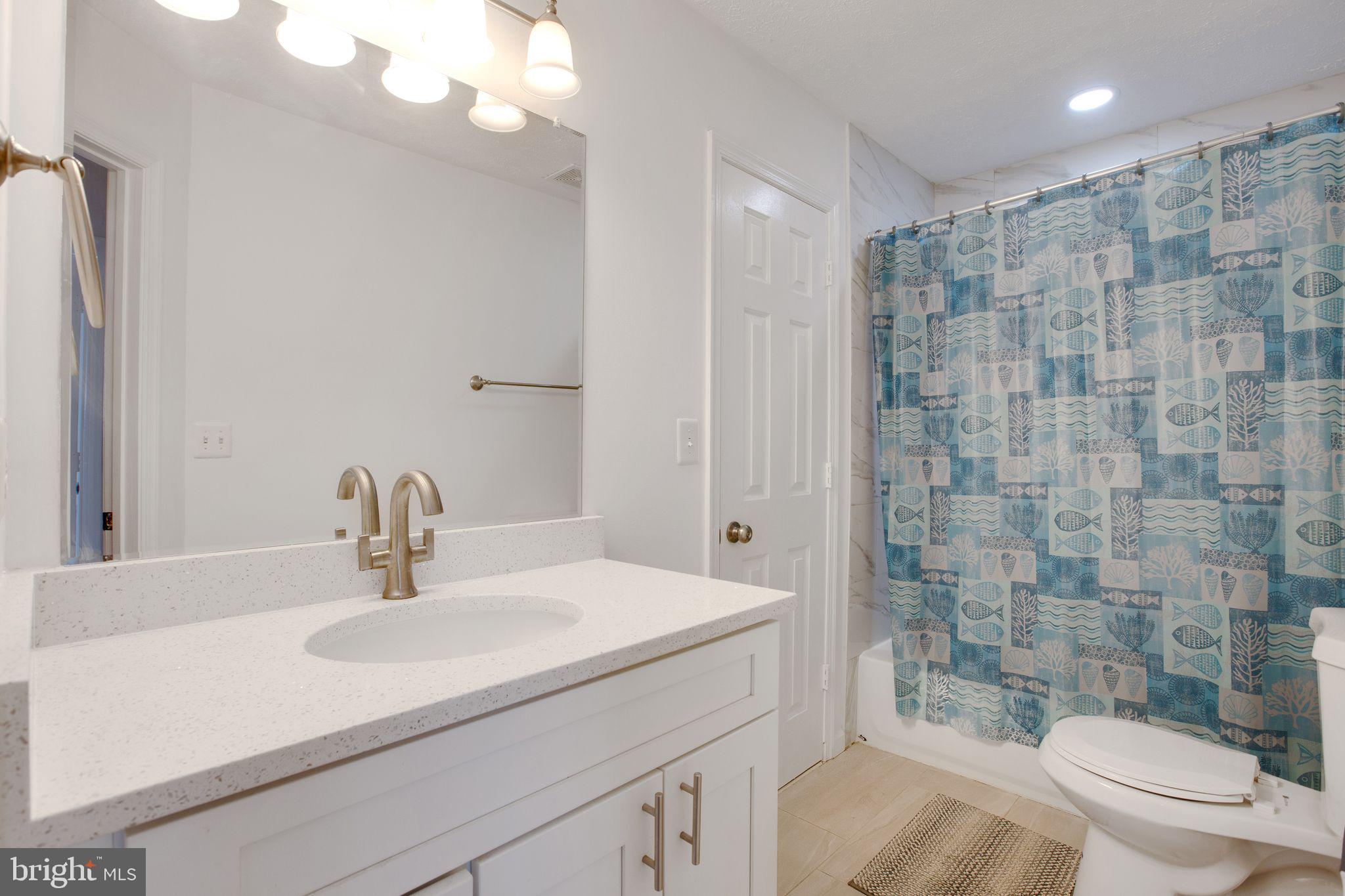 CHARLESTOWN COMMONS - Residential