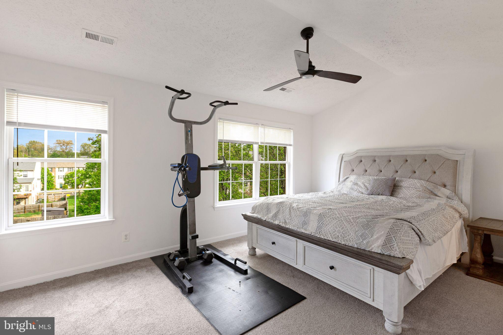 CHARLESTOWN COMMONS - Residential