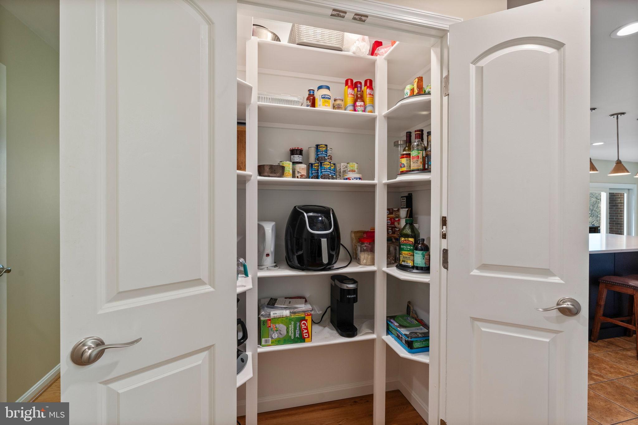 HIGHLANDS HUNT VALLEY - Residential