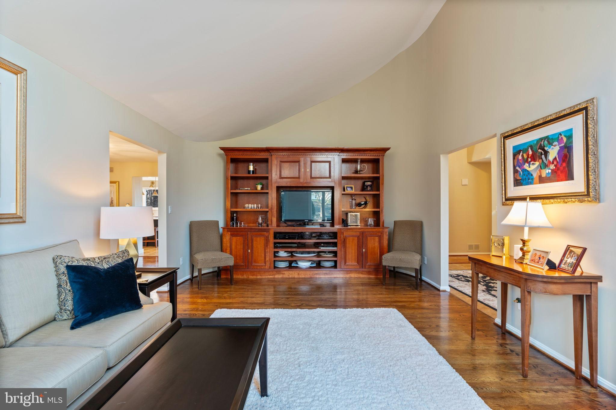 HIGHLANDS HUNT VALLEY - Residential