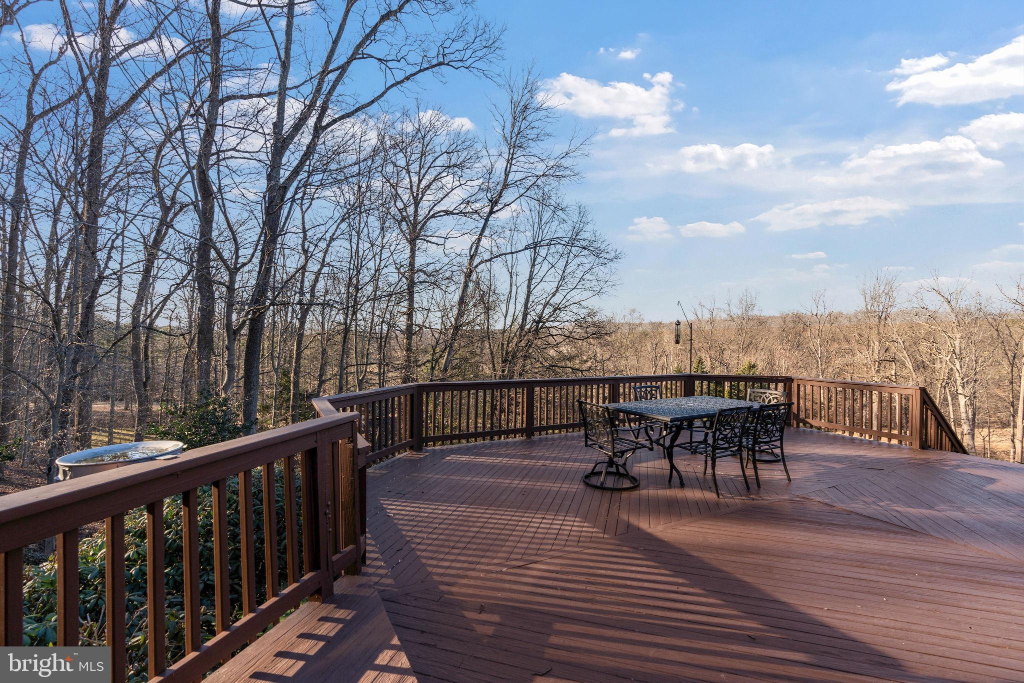 HIGHLANDS HUNT VALLEY - Residential