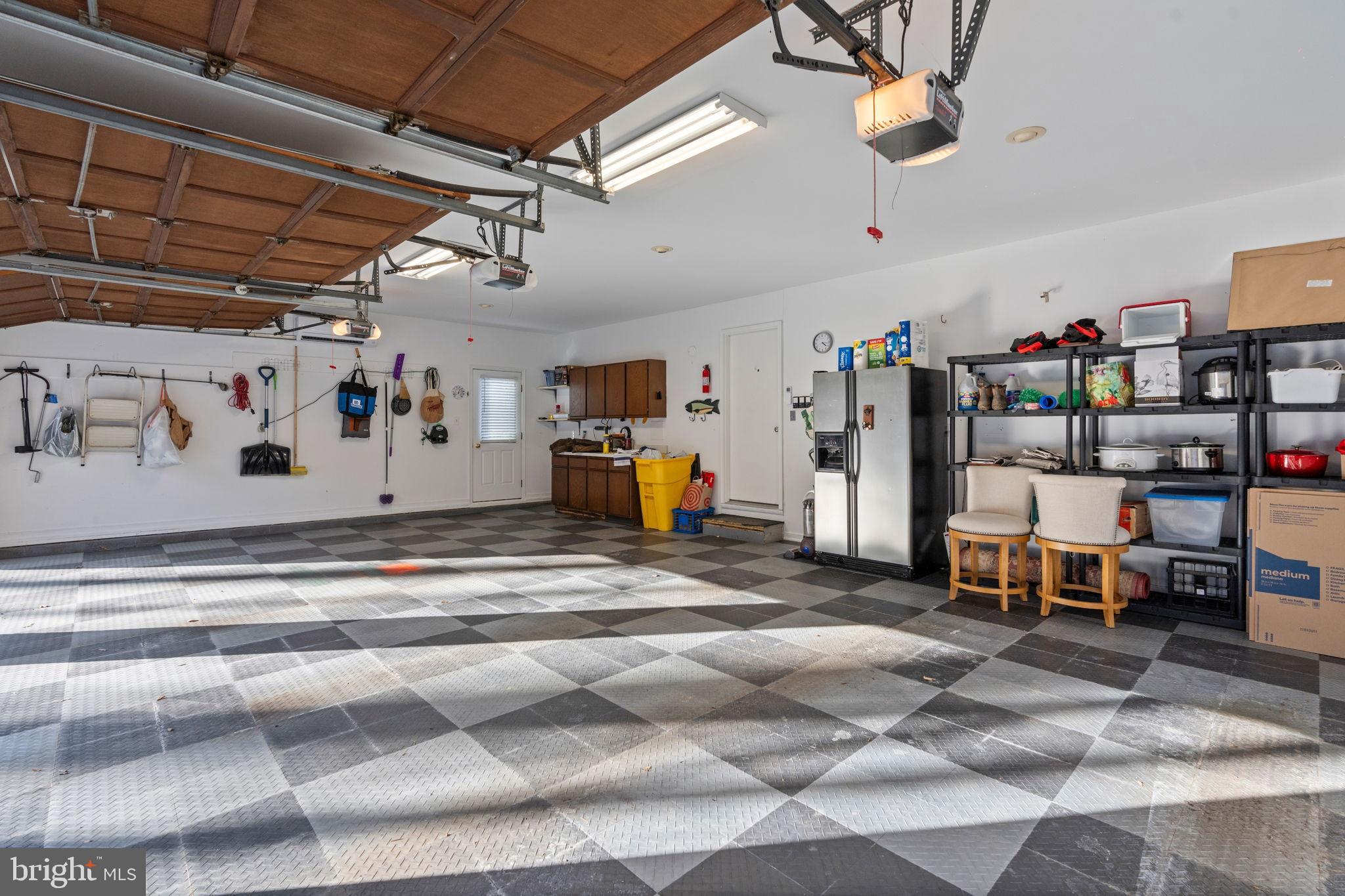 HIGHLANDS HUNT VALLEY - Residential