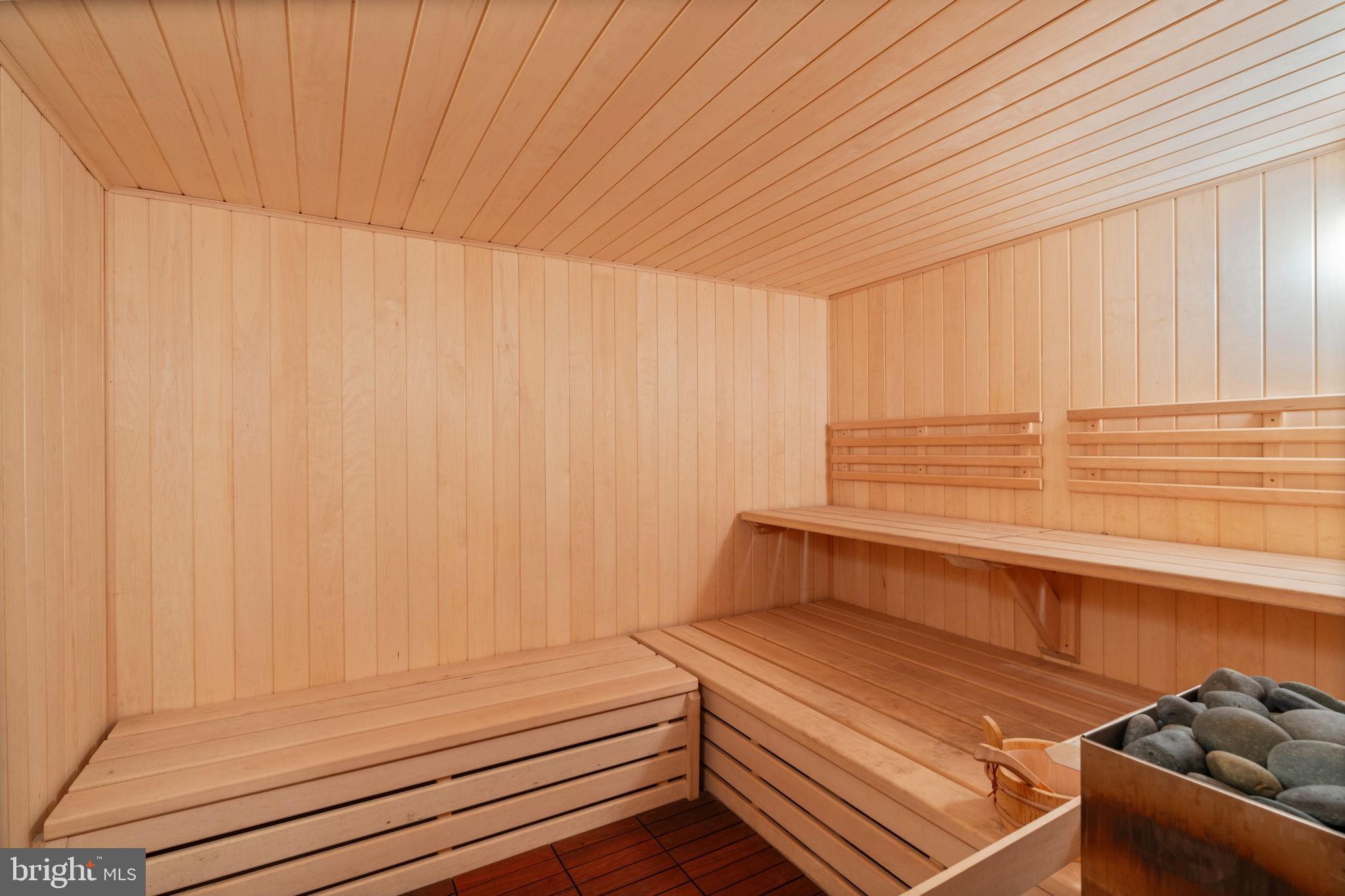 HIGHLANDS HUNT VALLEY - Residential