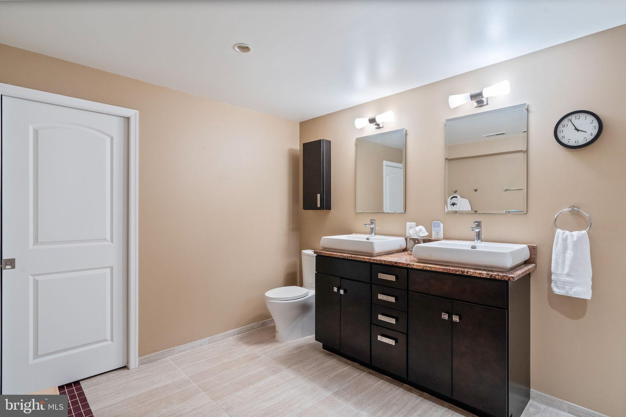 HIGHLANDS HUNT VALLEY - Residential