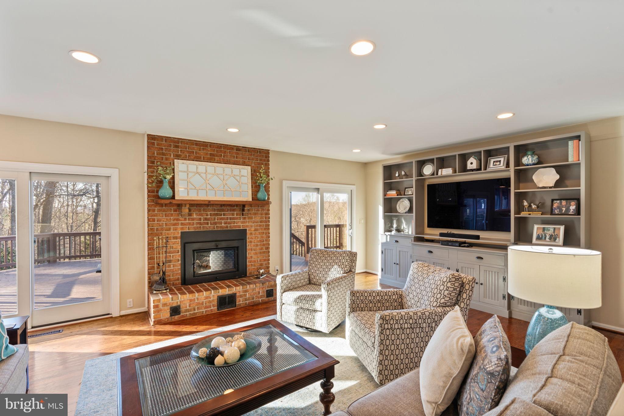 HIGHLANDS HUNT VALLEY - Residential