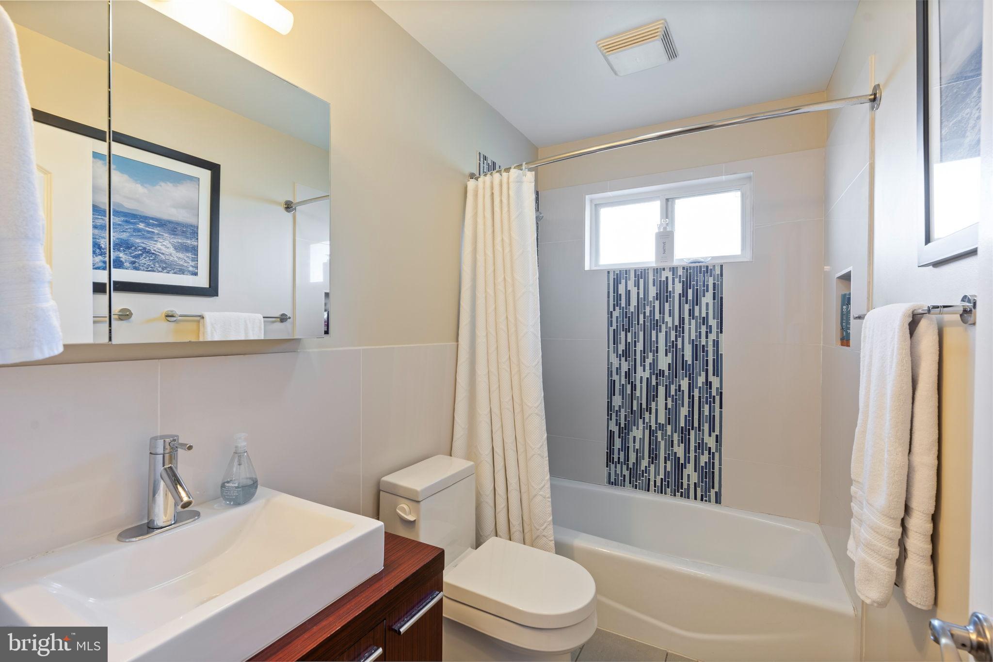 HIGHLANDS HUNT VALLEY - Residential