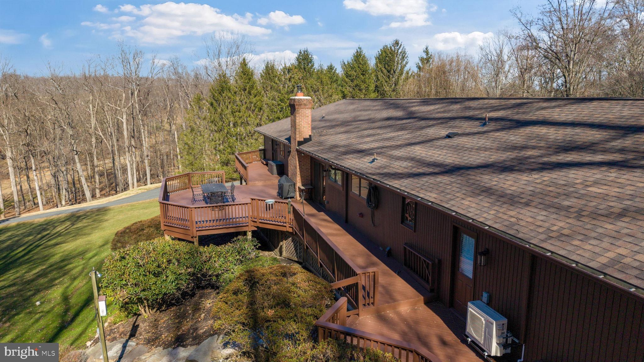 HIGHLANDS HUNT VALLEY - Residential