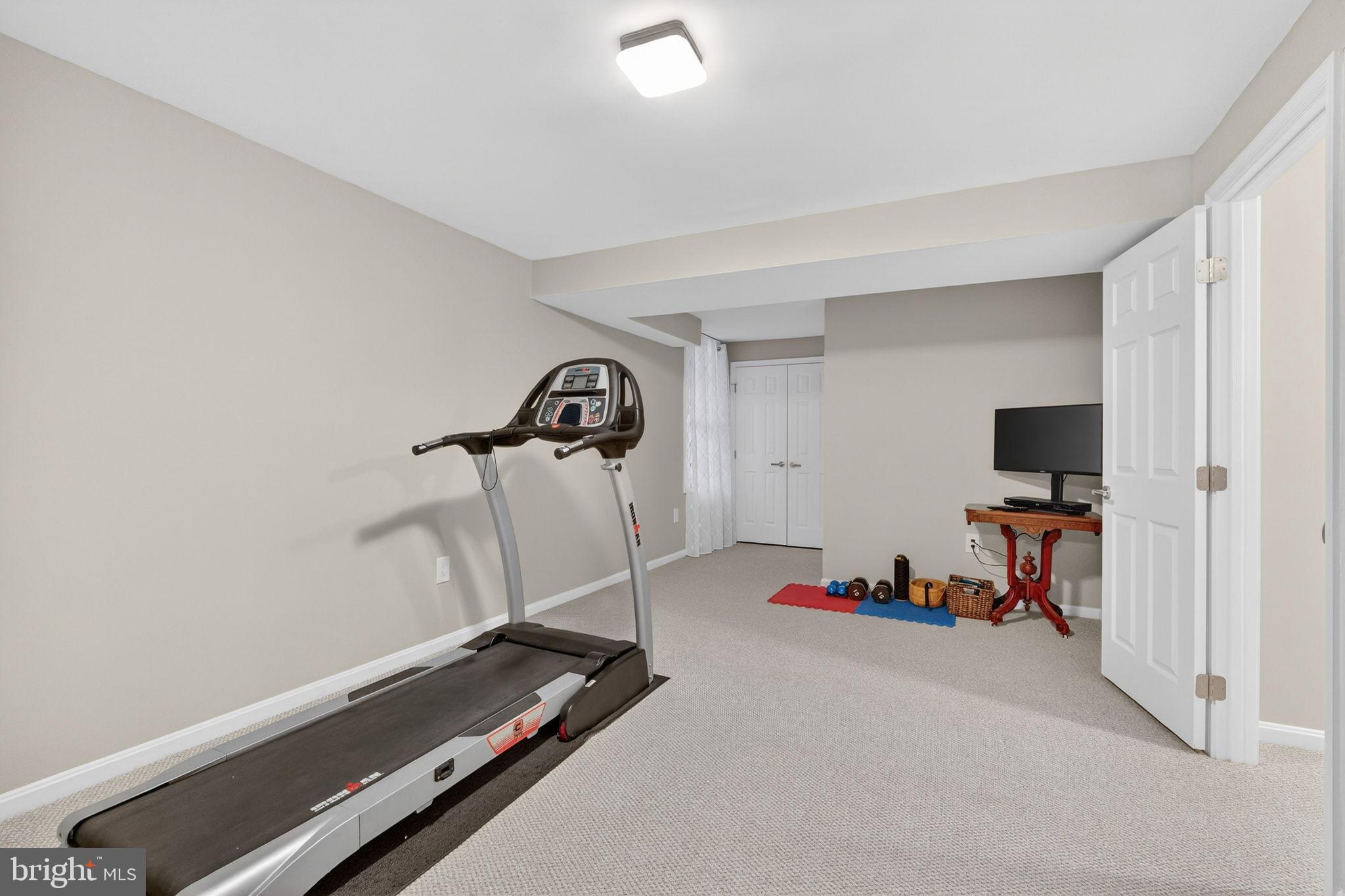 VANDERVATE ESTATES - Residential