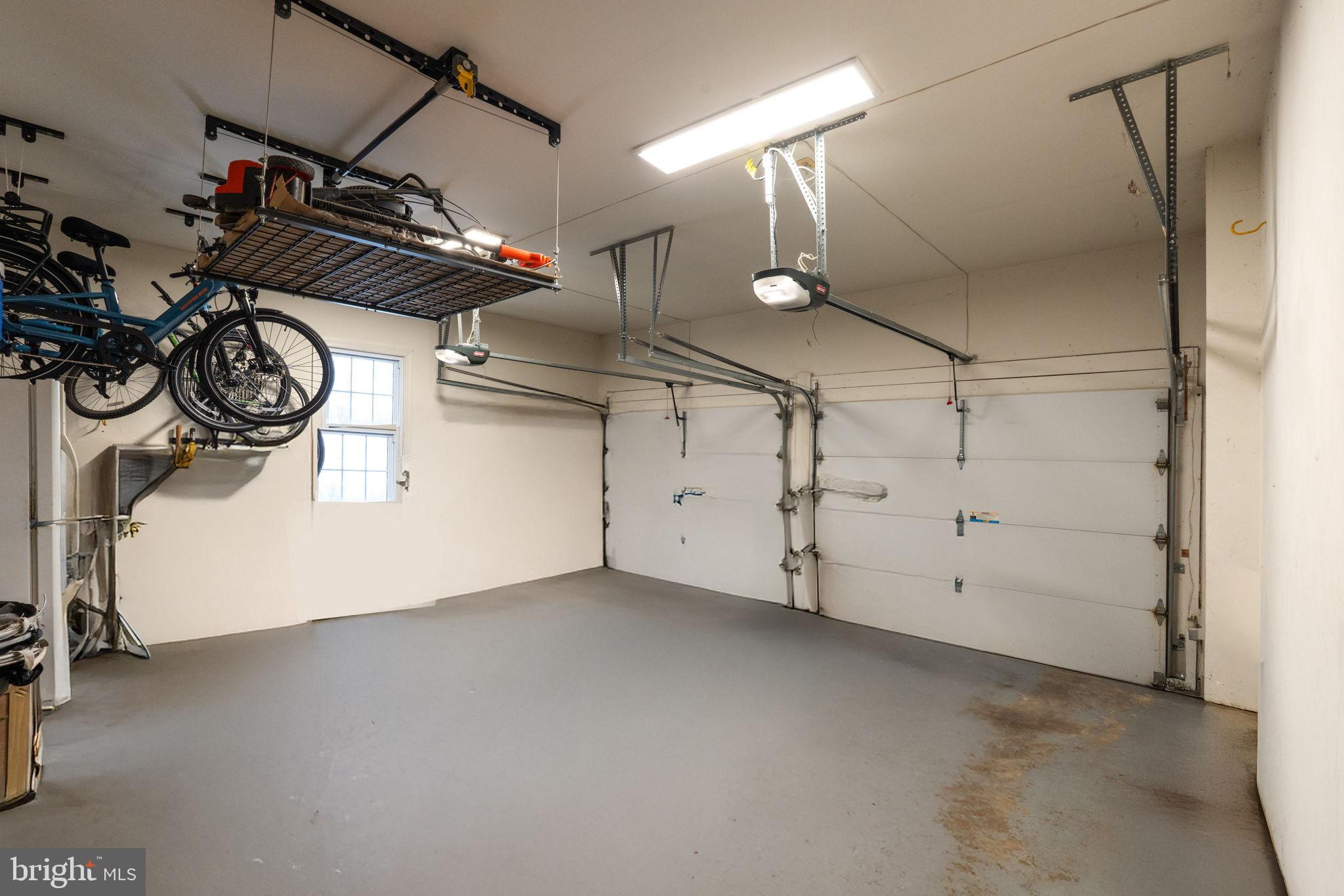 VANDERVATE ESTATES - Residential