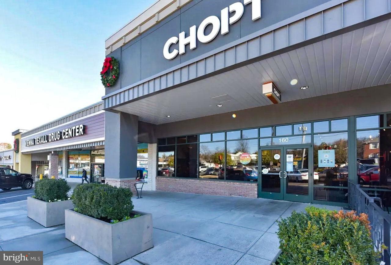 VANDERVATE ESTATES - Residential