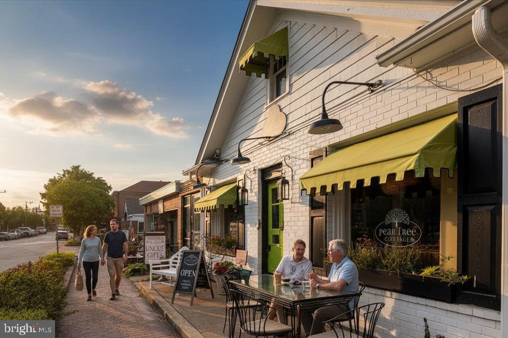 VANDERVATE ESTATES - Residential